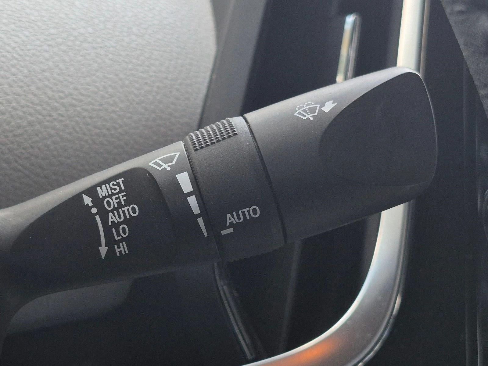 2018 Toyota Prius Prime Advanced (Natl)