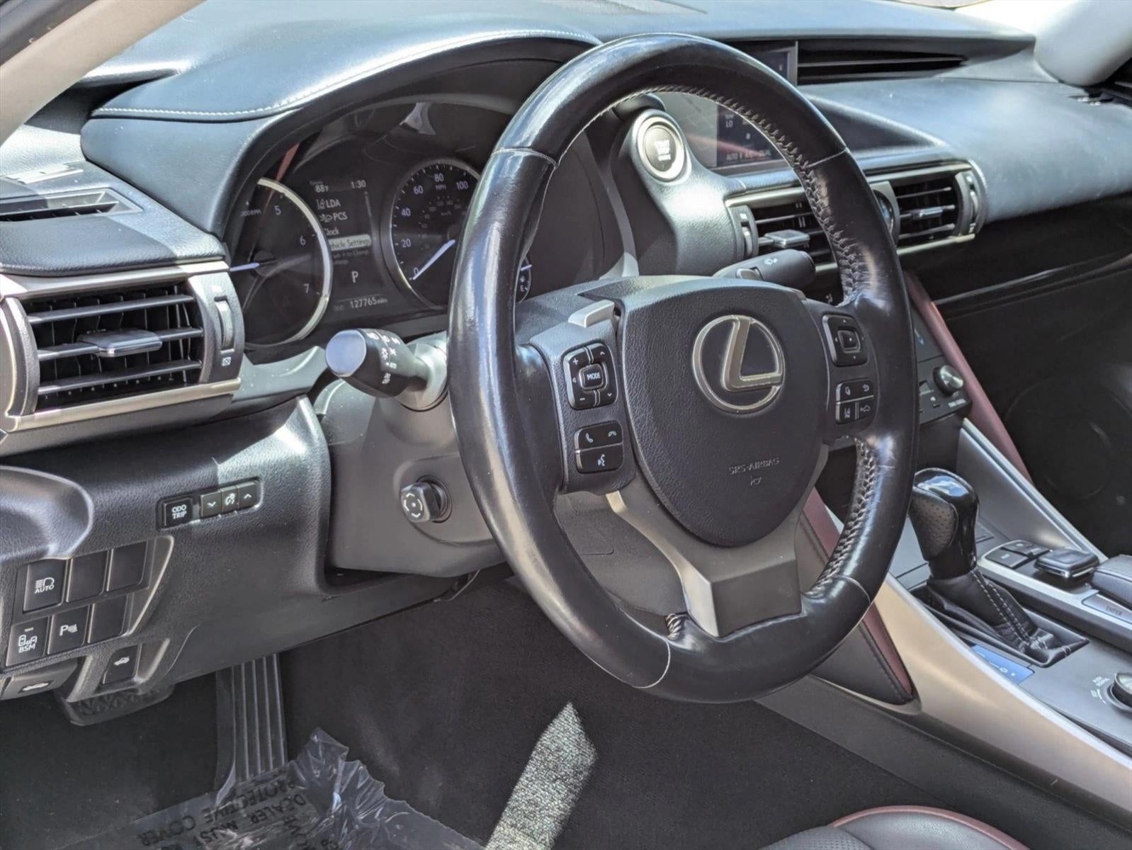 2017 Lexus IS Turbo RWD