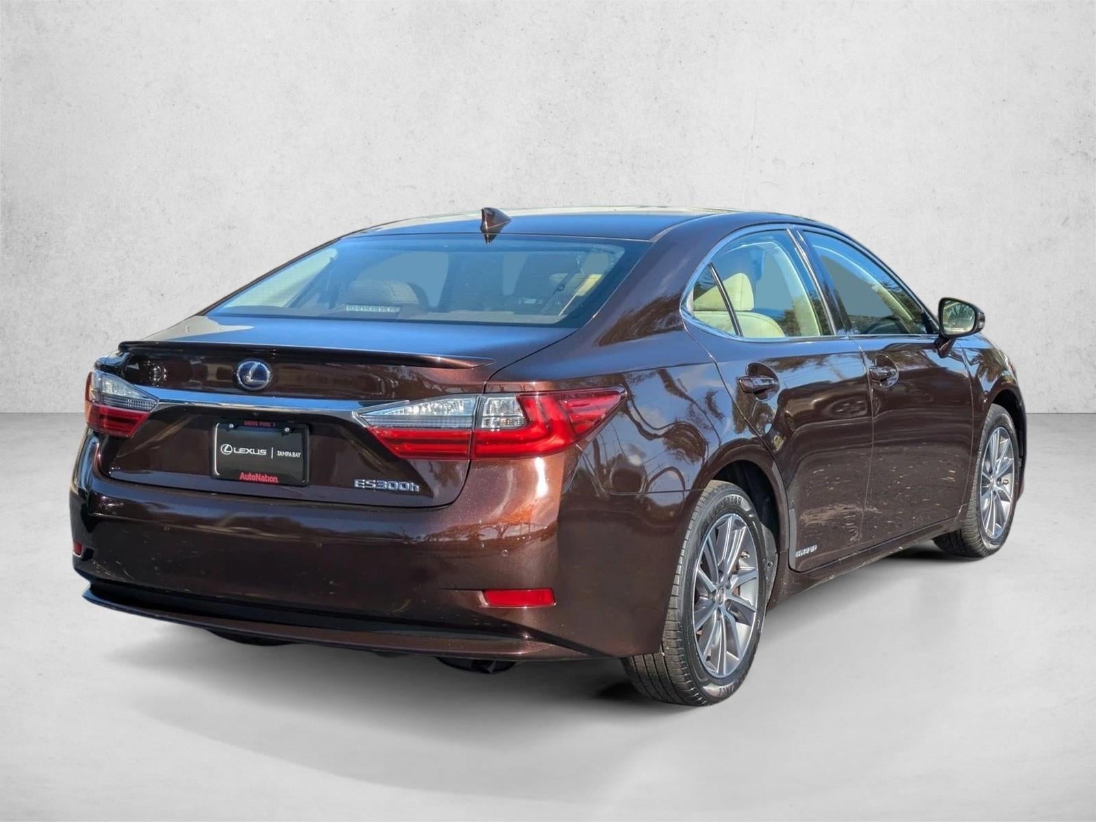 2017 Lexus ES 300h FWD