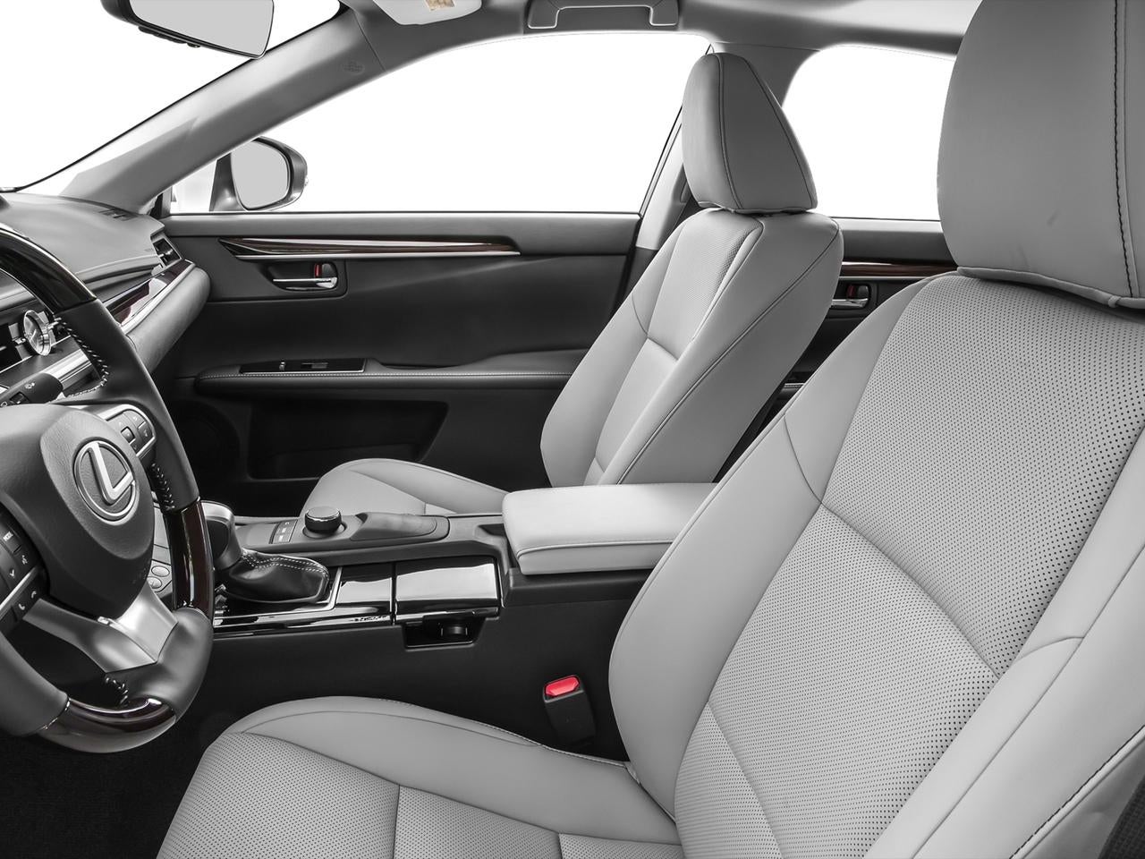 2017 Lexus ES 300h FWD