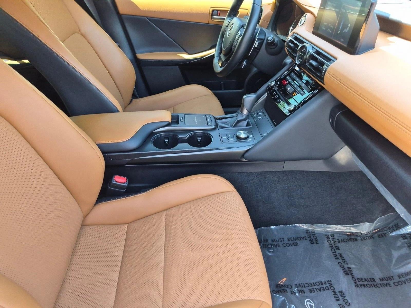 2025 Lexus IS 300 RWD