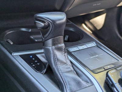 2019 Lexus UX 200 FWD