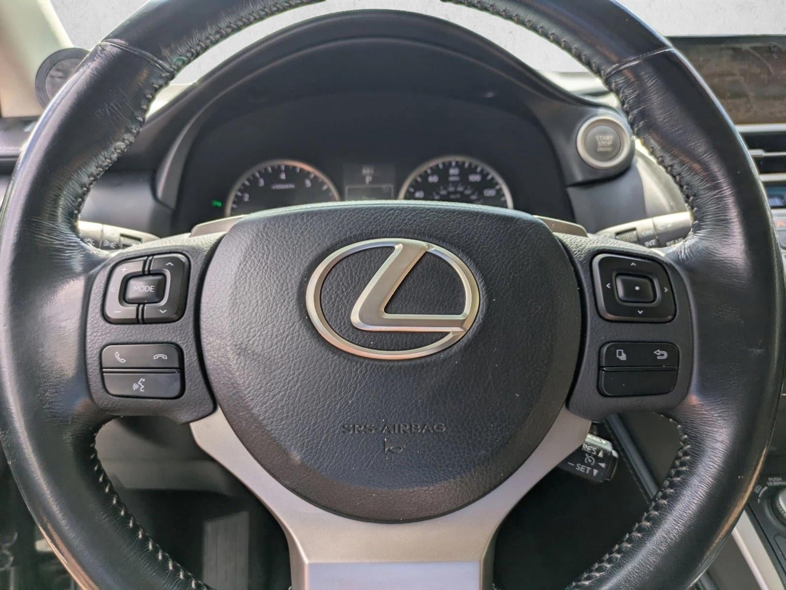 2015 Lexus NX Turbo AWD 4dr