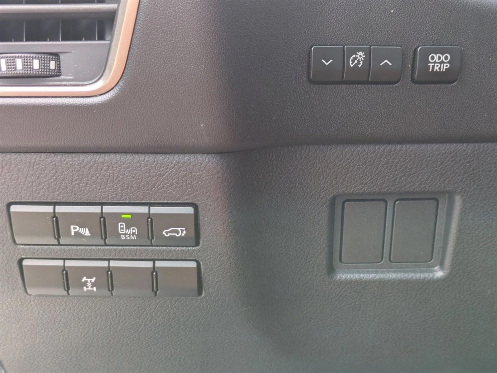 2015 Lexus NX Turbo AWD 4dr