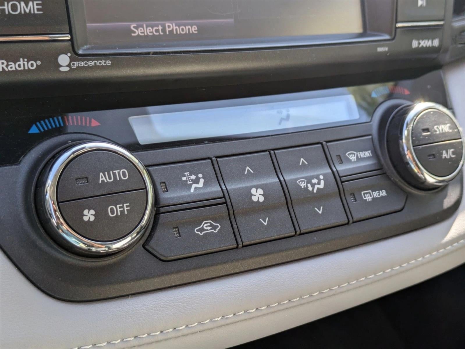 2018 Toyota RAV4 XLE FWD (GS)