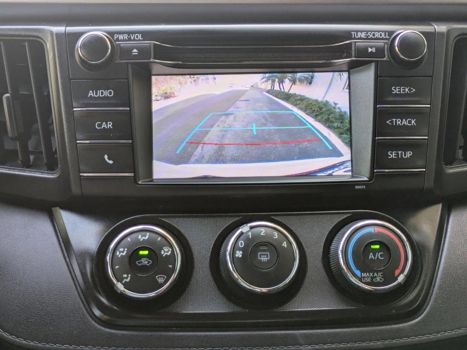 2018 Toyota RAV4 LE FWD (GS)