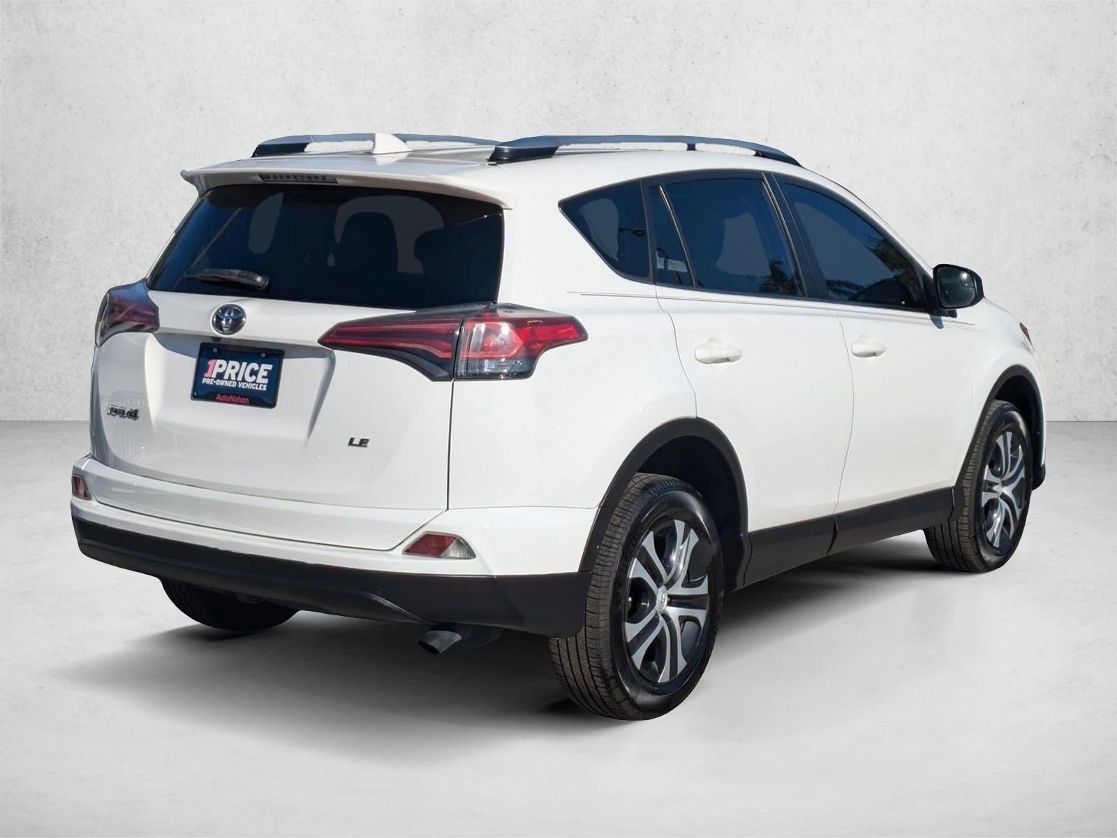 2018 Toyota RAV4 LE FWD (GS)