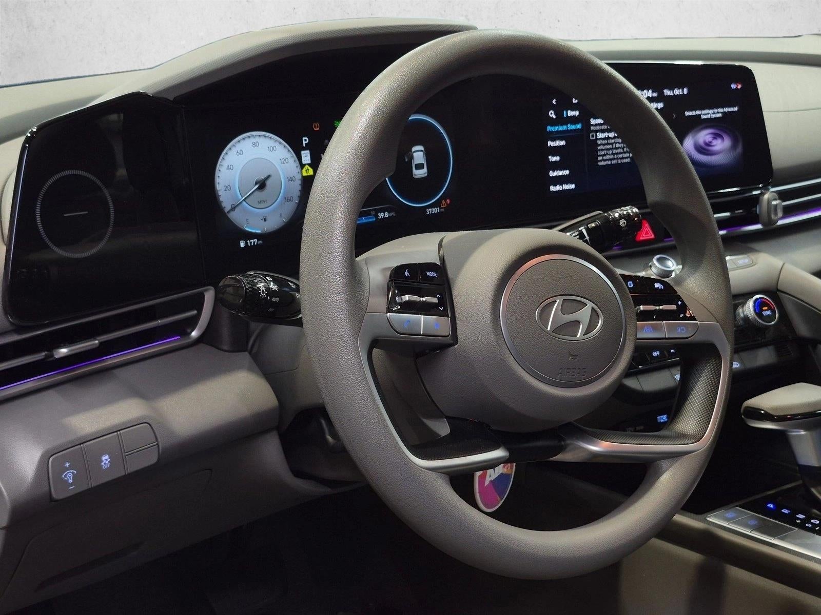 2024 Hyundai ELANTRA SEL IVT
