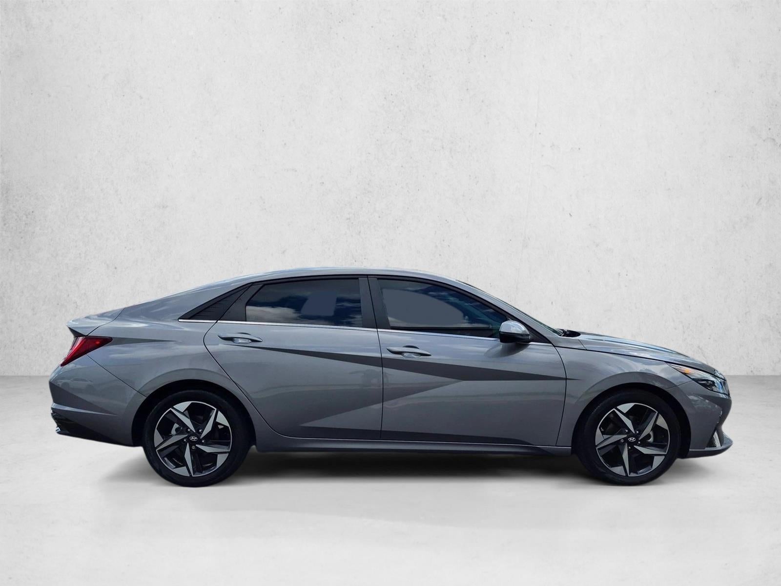 2023 Hyundai ELANTRA Limited IVT