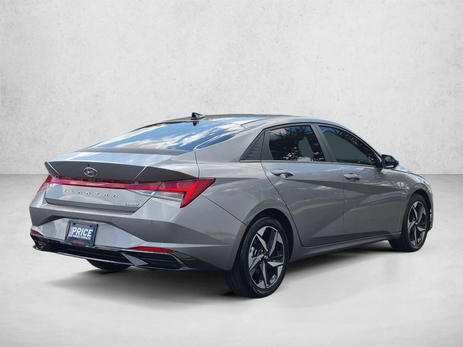 2023 Hyundai ELANTRA Limited IVT