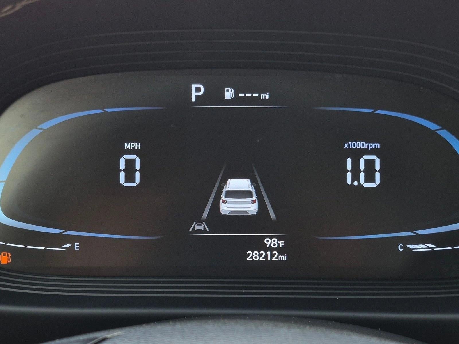 2023 Hyundai VENUE SEL IVT