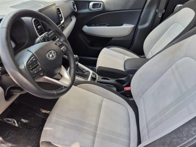2023 Hyundai VENUE SEL IVT