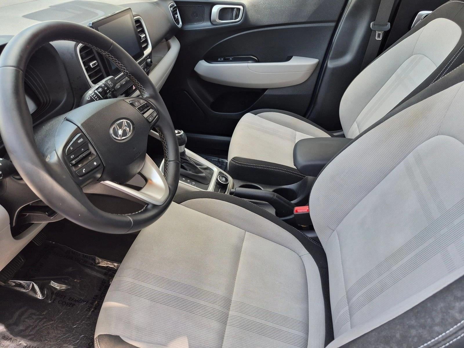 2023 Hyundai VENUE SEL IVT