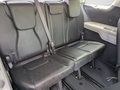 2023 Kia Carnival EX FWD