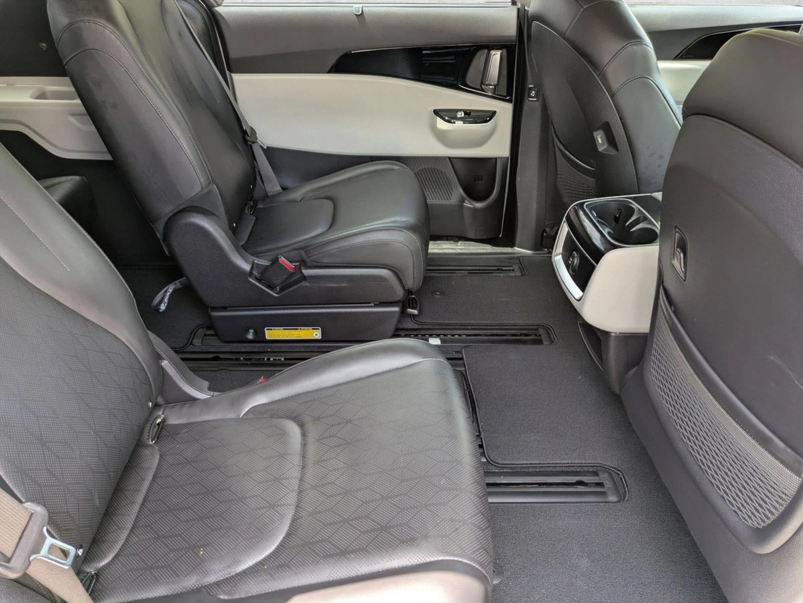 2023 Kia Carnival EX FWD