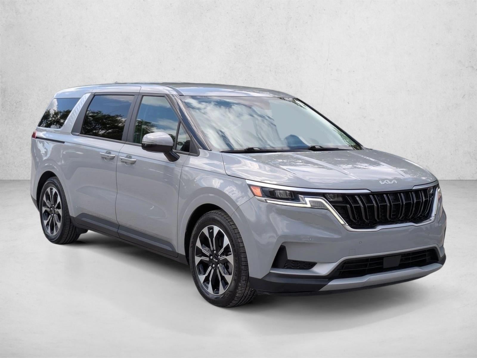 2023 Kia Carnival EX FWD