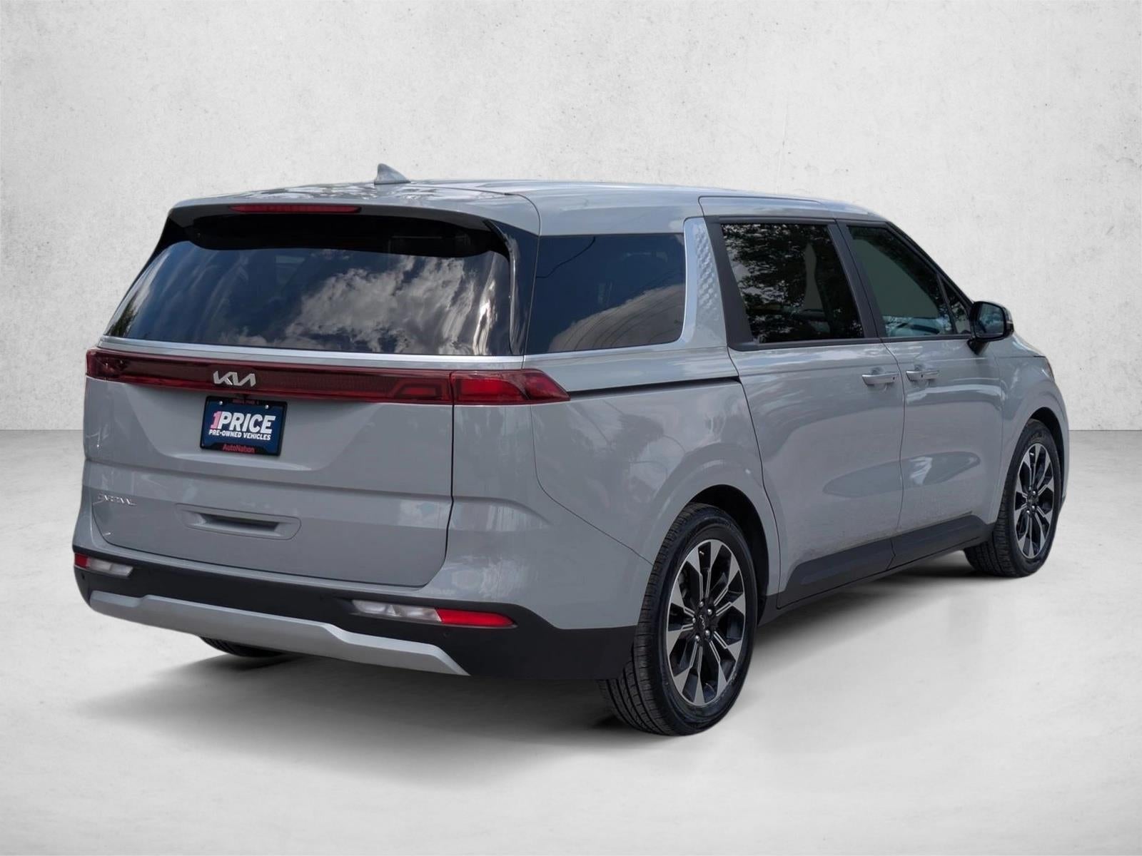 2023 Kia Carnival EX FWD