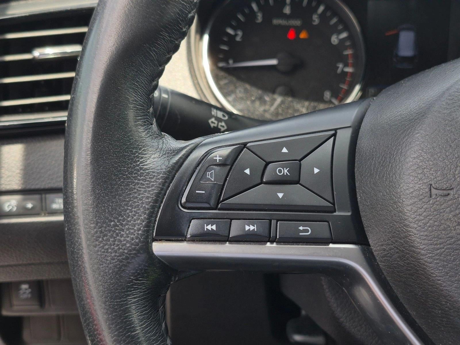 2018 Nissan Rogue FWD SV