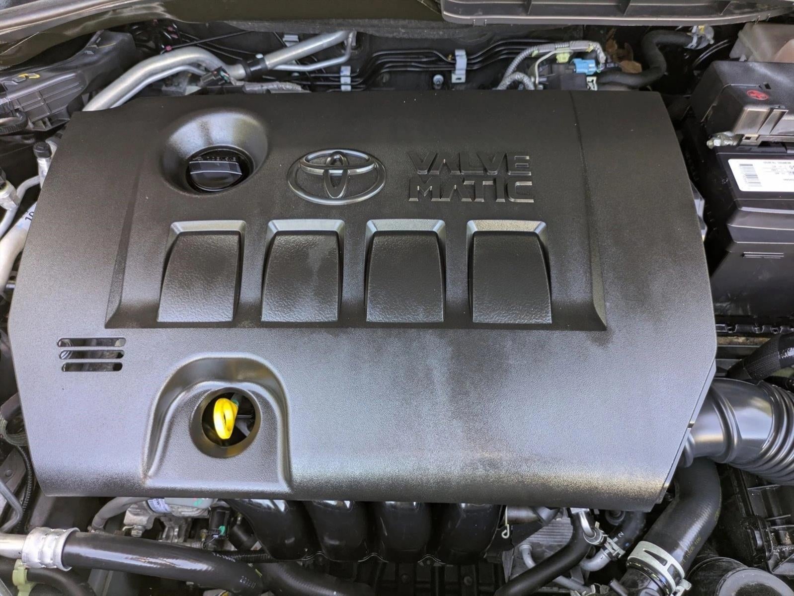 2021 Toyota C-HR LE FWD (Natl)