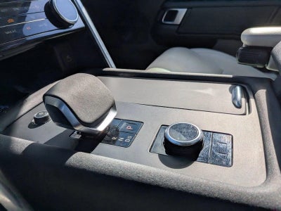2024 Land Rover Discovery P300 S