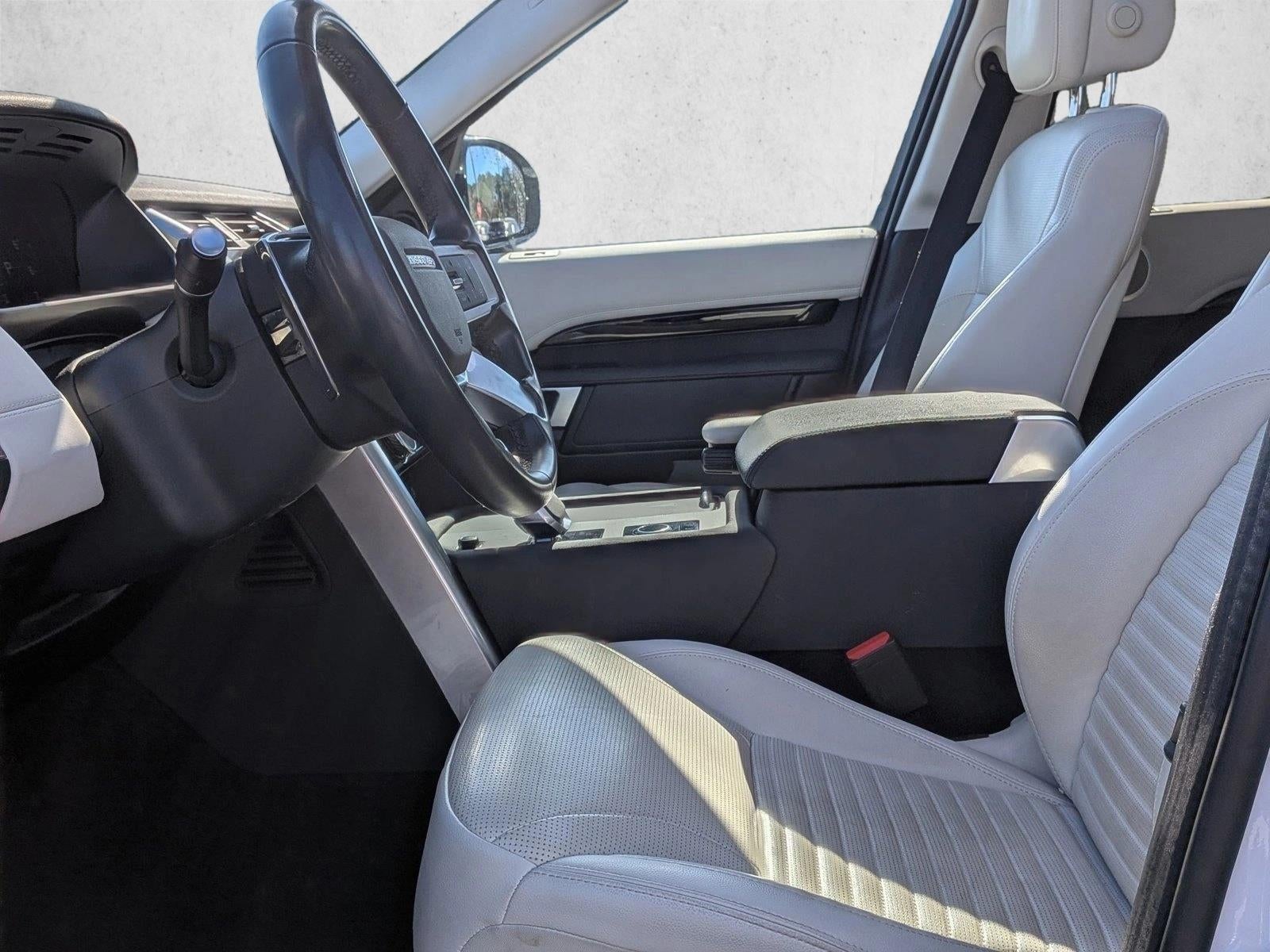 2024 Land Rover Discovery P300 S