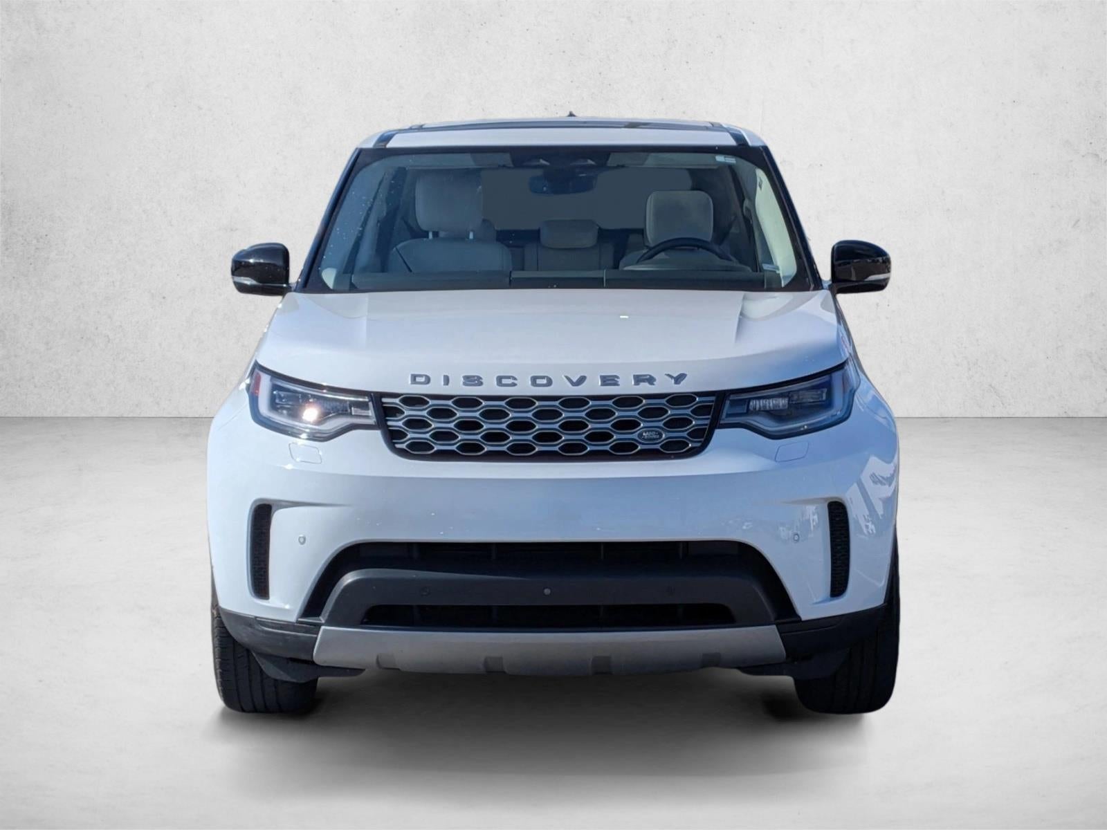 2024 Land Rover Discovery P300 S