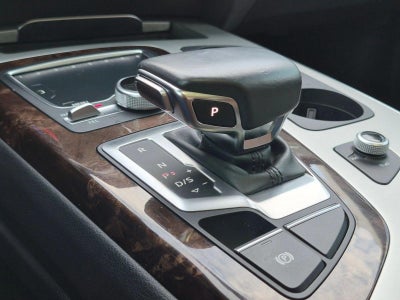 2019 Audi Q7 Premium Plus 45 TFSI quattro