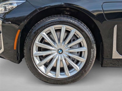 2020 BMW 745e xDrive iPerformance Plug-In Hybrid