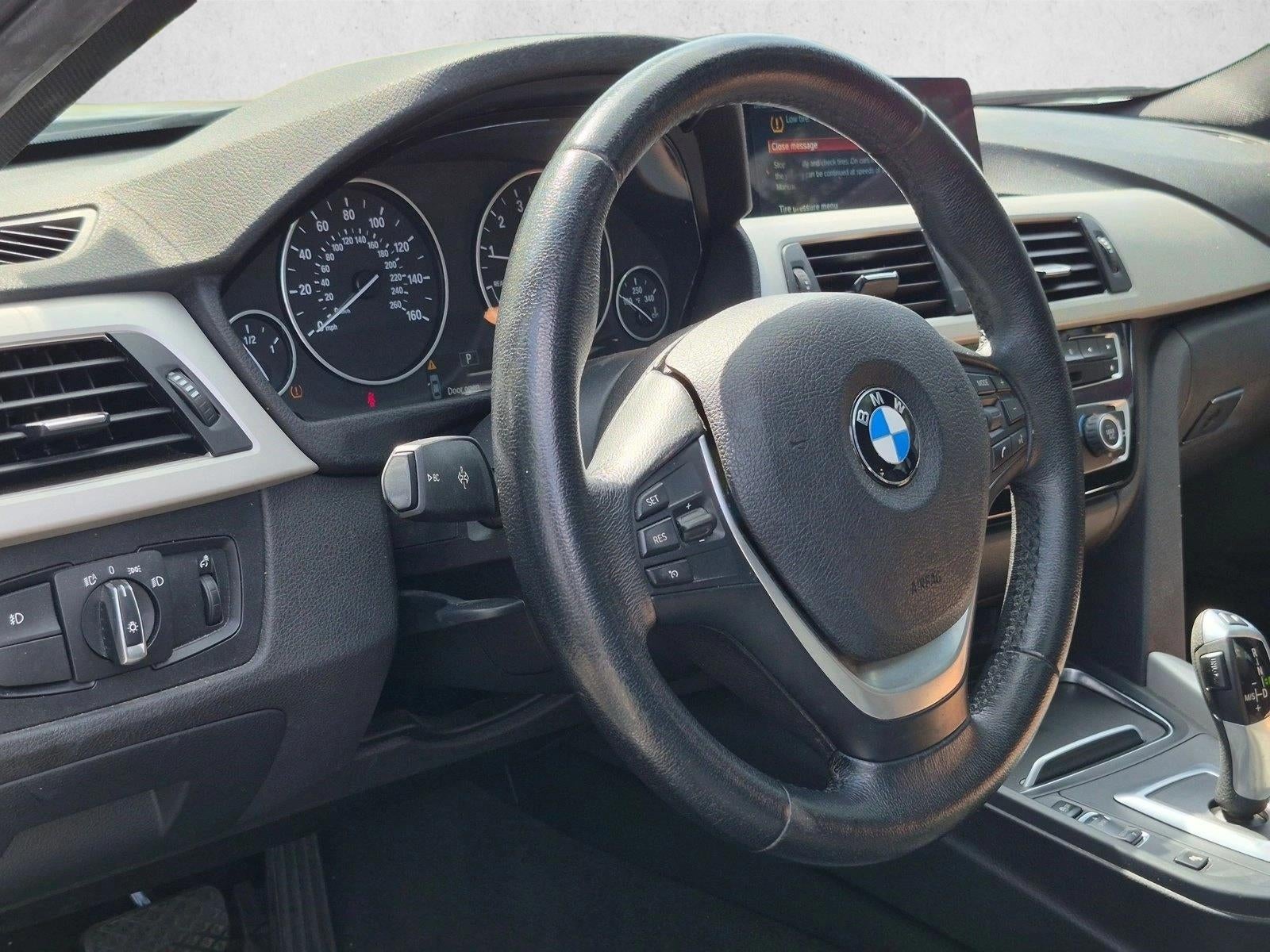 2018 BMW 320i Sedan
