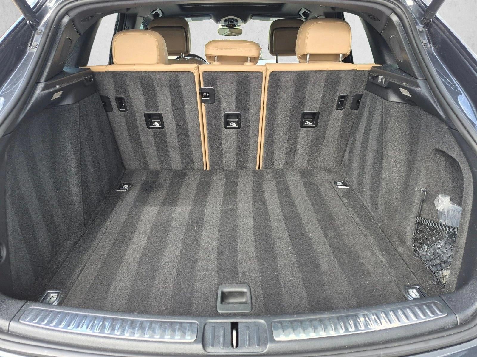 2021 Porsche Macan AWD
