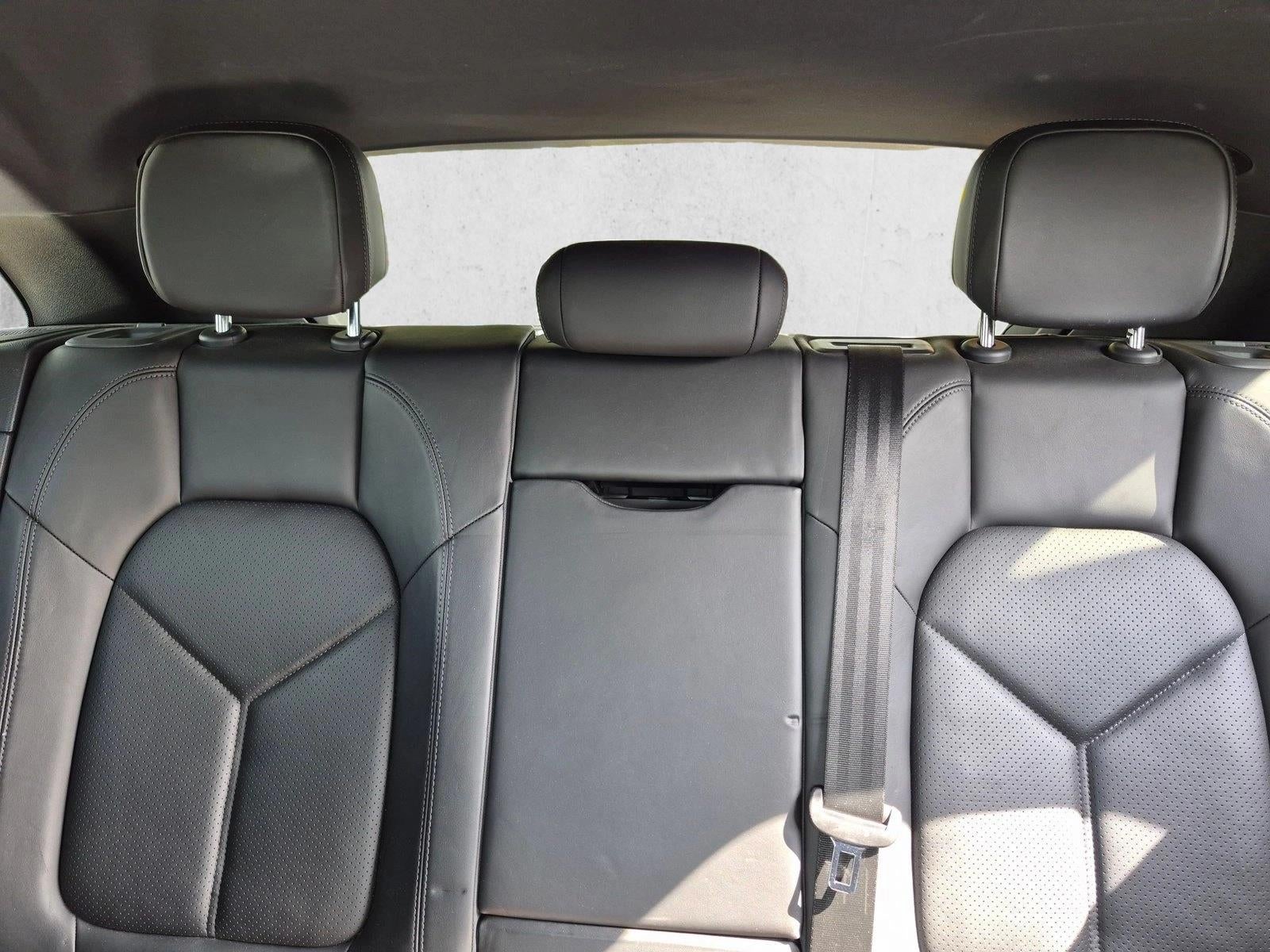 2015 Porsche Macan AWD 4dr S
