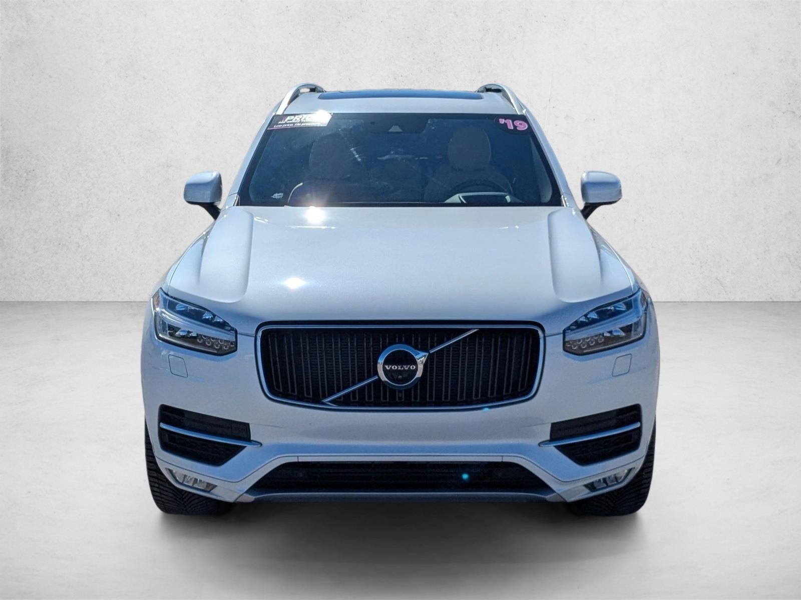 2019 Volvo XC90 T6 AWD Momentum