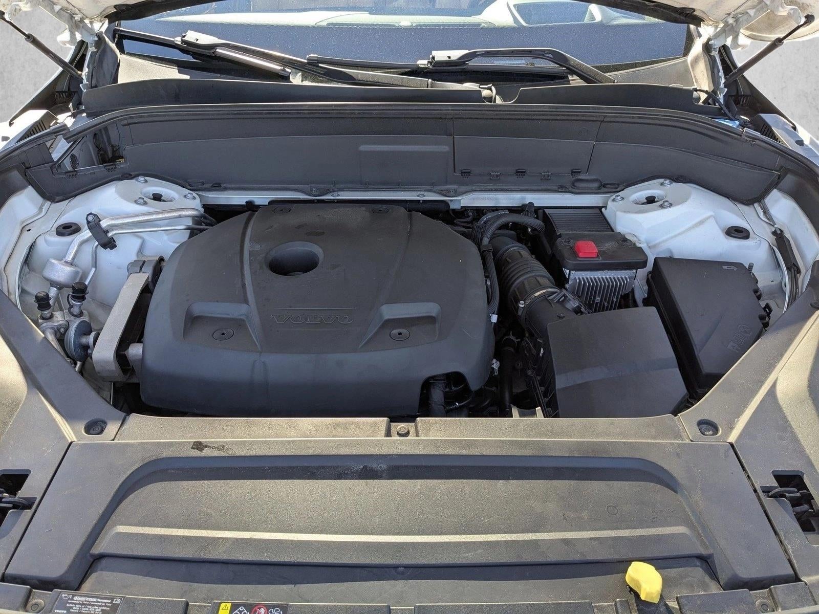 2019 Volvo XC90 T6 AWD Momentum