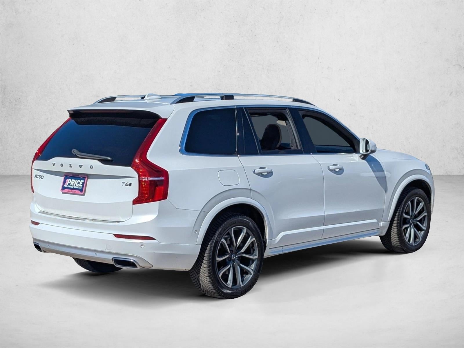 2019 Volvo XC90 T6 AWD Momentum