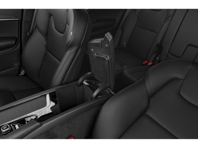 2021 Volvo XC90 T6 AWD Momentum 7P
