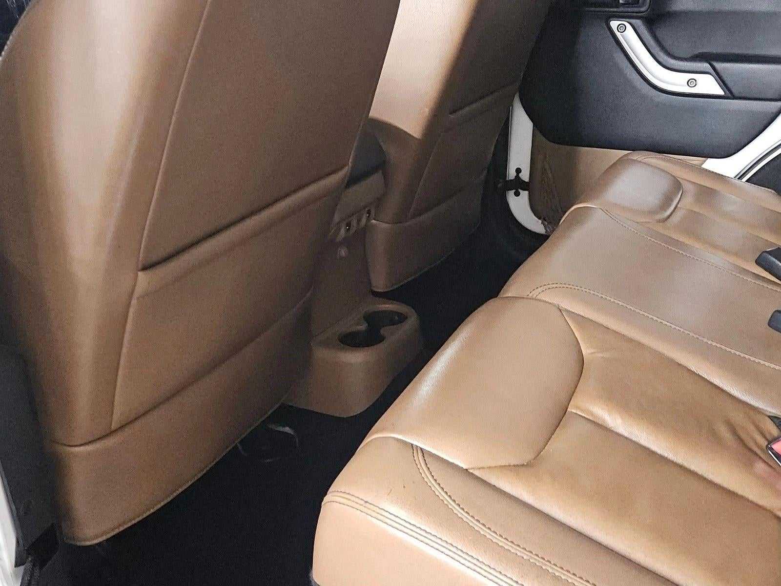 2013 Jeep Wrangler Unlimited 4WD 4dr Sahara