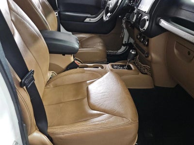 2013 Jeep Wrangler Unlimited 4WD 4dr Sahara