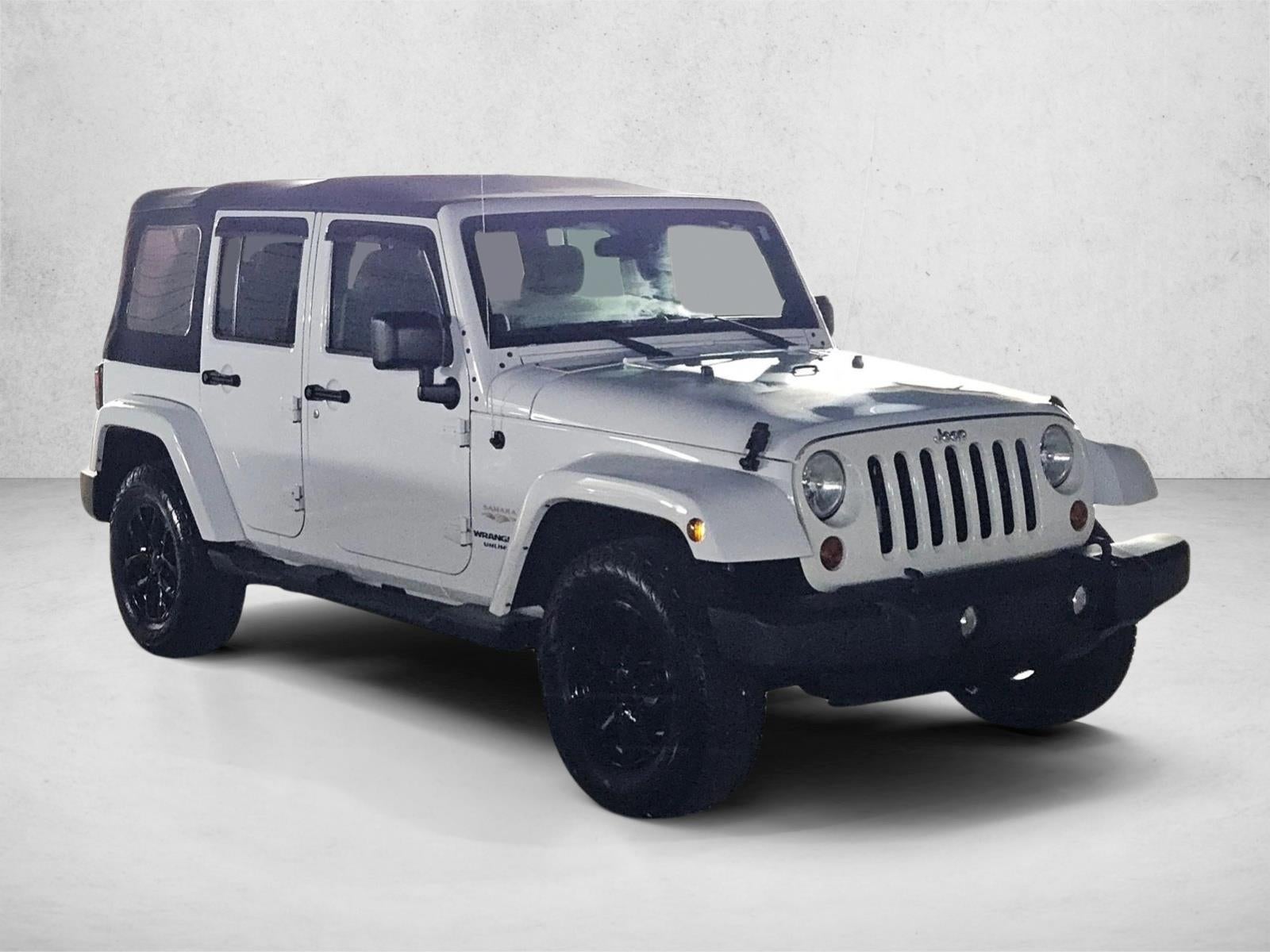 2013 Jeep Wrangler Unlimited 4WD 4dr Sahara