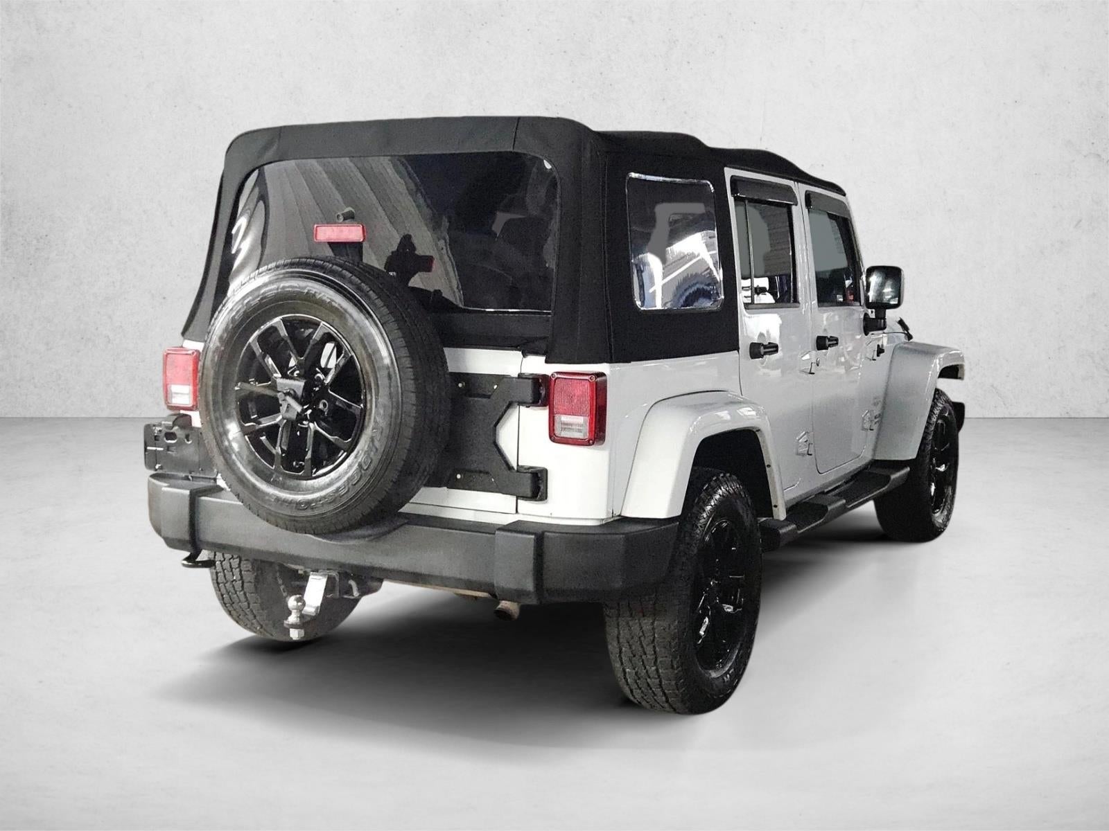 2013 Jeep Wrangler Unlimited 4WD 4dr Sahara