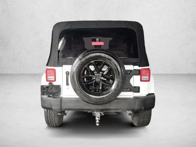 2013 Jeep Wrangler Unlimited 4WD 4dr Sahara