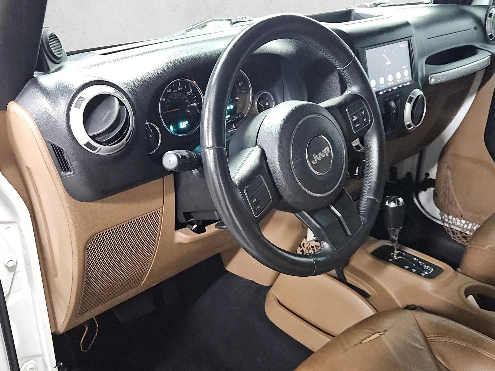 2013 Jeep Wrangler Unlimited 4WD 4dr Sahara