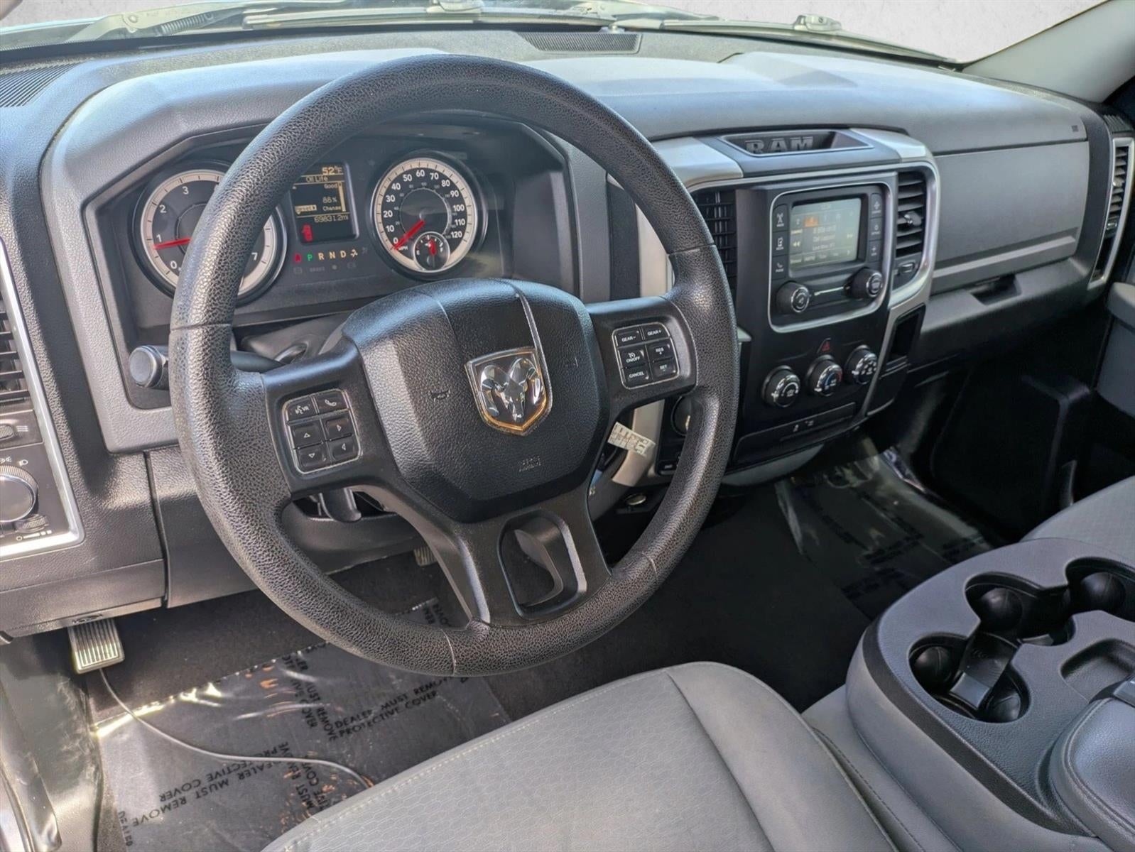 2017 RAM 1500 SLT 4x4 Quad Cab 6'4" Box