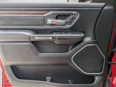 2019 RAM 1500 Laramie 4x2 Crew Cab 5'7" Box