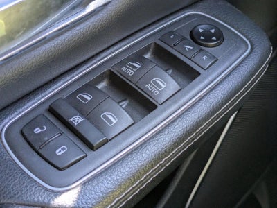 2021 RAM 1500 Laramie 4x4 Crew Cab 5'7" Box