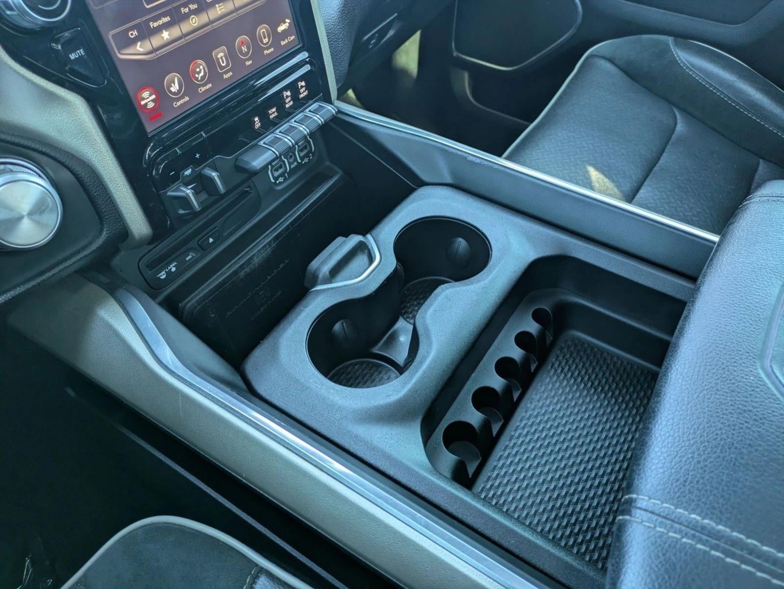 2019 RAM 1500 Laramie 4x4 Crew Cab 5'7" Box