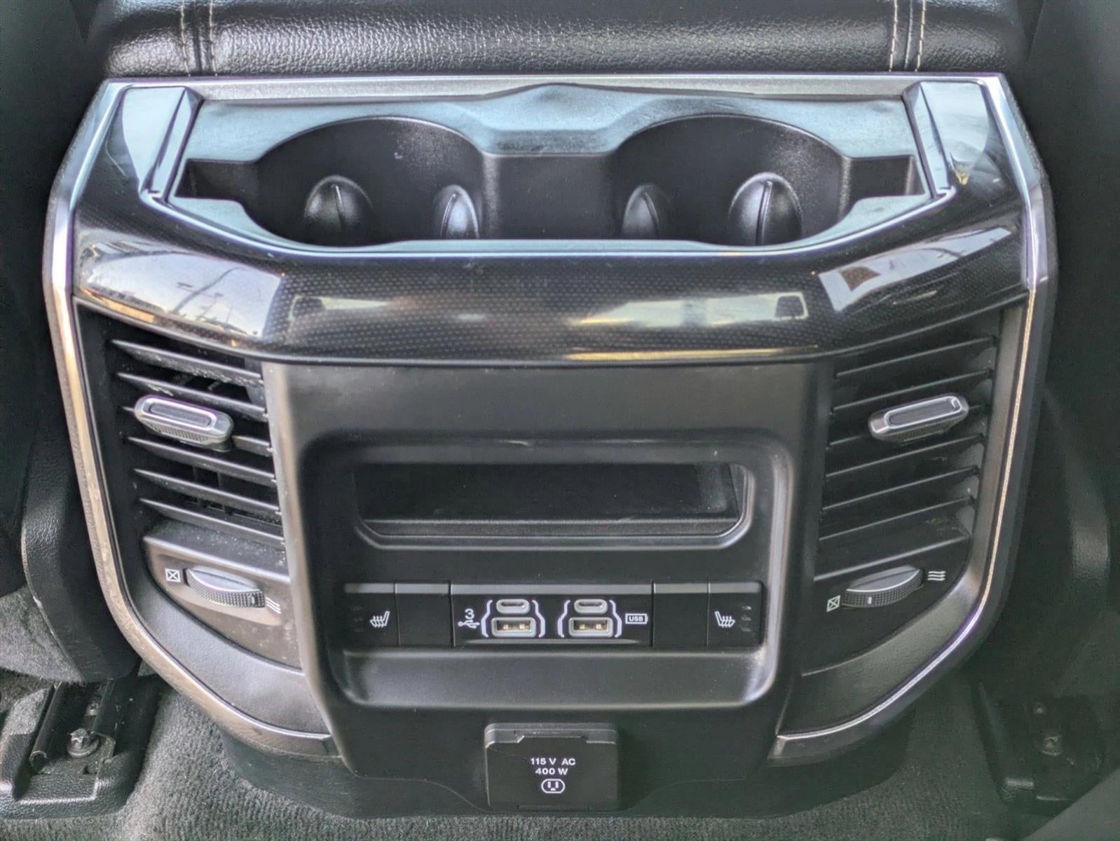 2019 RAM 1500 Laramie 4x4 Crew Cab 5'7" Box