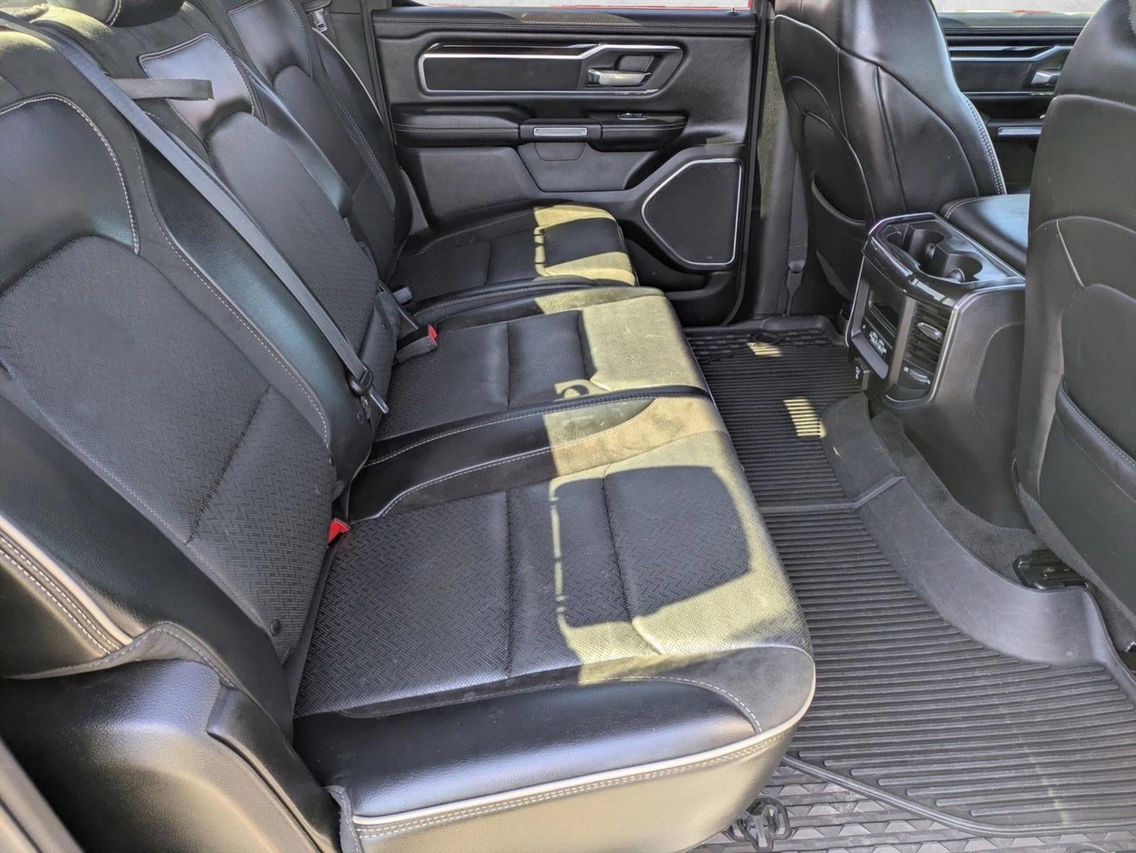 2019 RAM 1500 Laramie 4x4 Crew Cab 5'7" Box