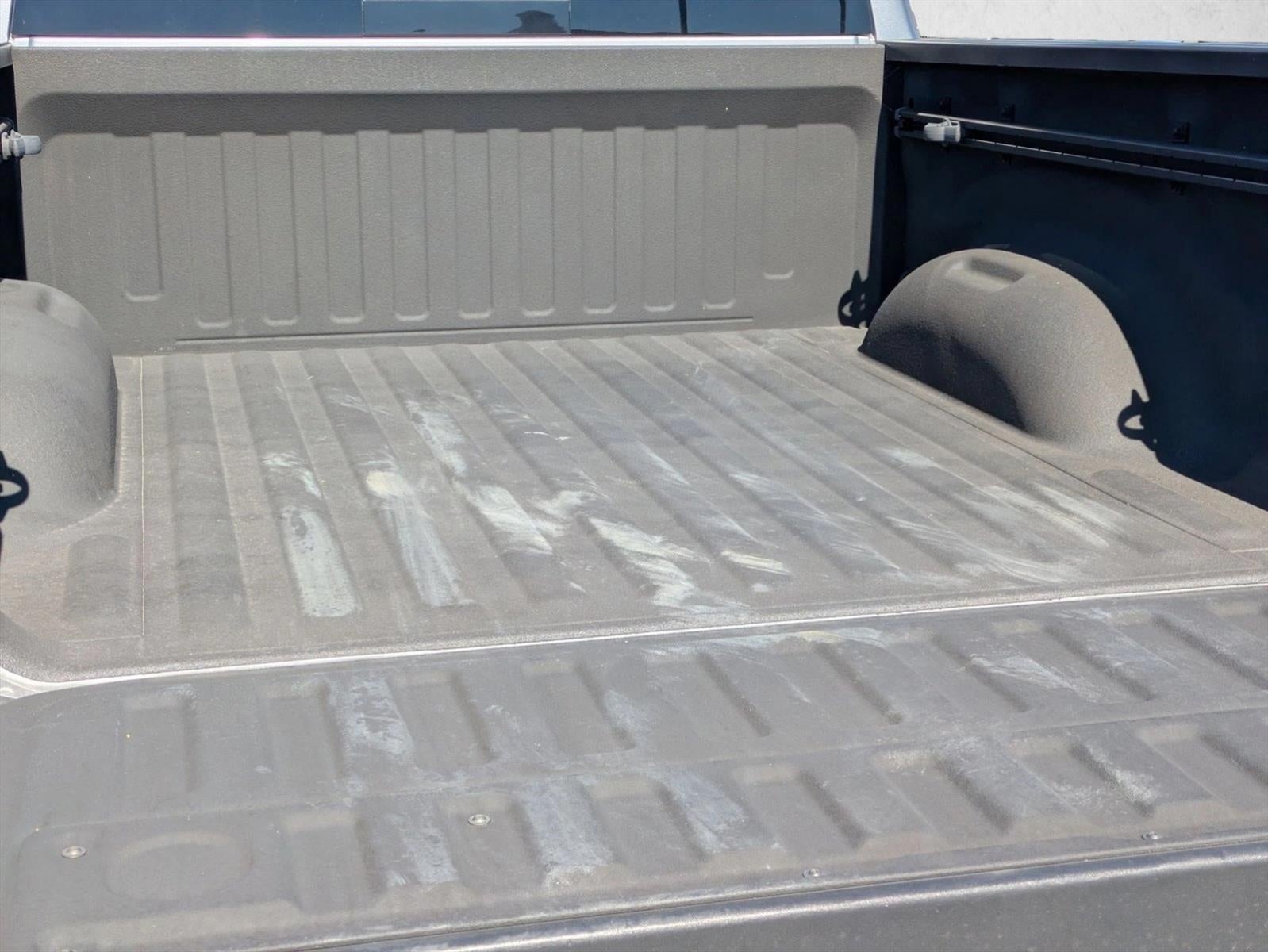 2019 RAM 1500 Laramie 4x4 Crew Cab 5'7" Box