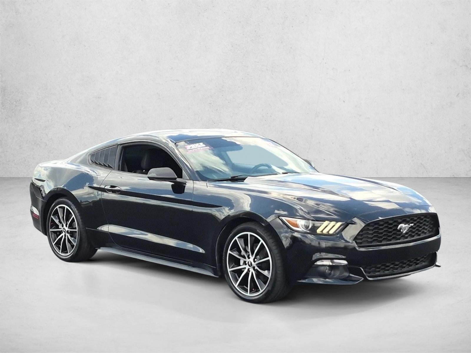 2017 Ford Mustang EcoBoost Fastback