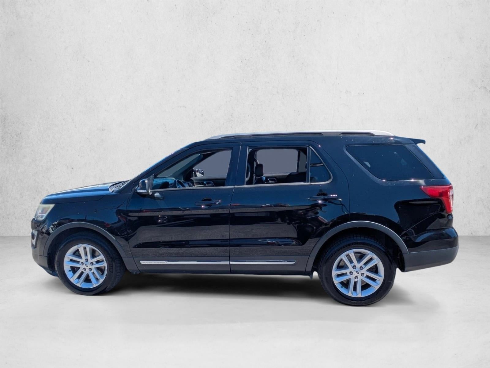 2017 Ford Explorer XLT FWD